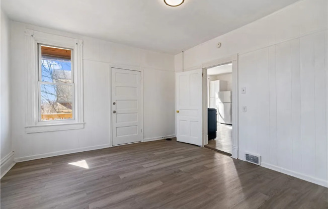216 RDG AVE