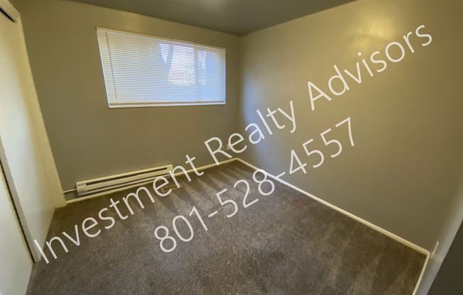 218 E EDITH AVE