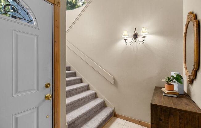 2Bd/2Ba Kirkland Condo