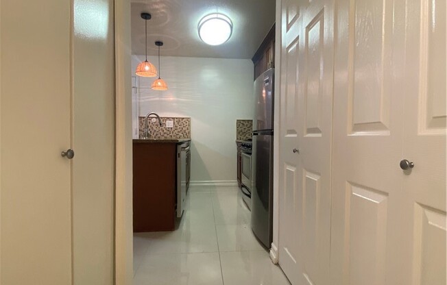 Studio, 1 bath, 472 sqft, $1,850, Unit 107