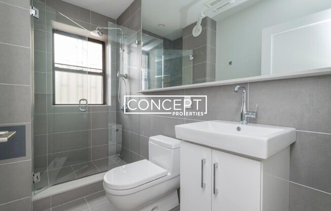 121 HIGHLAND AVE