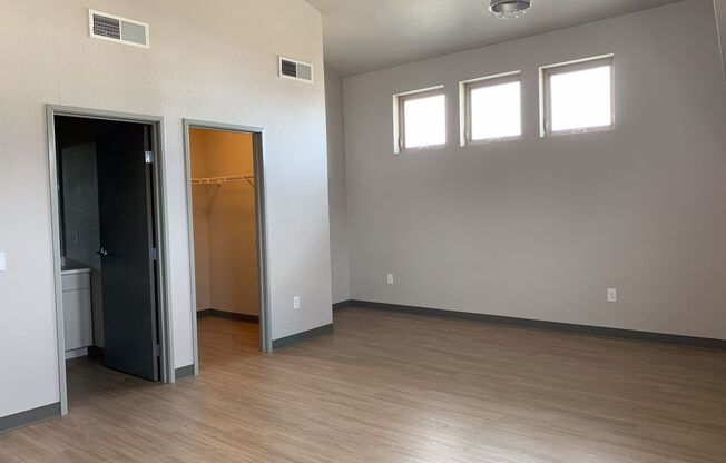 1 bed, 1.5 baths, 1,191 sqft, $1,675, Unit 310