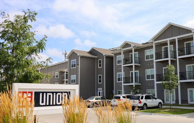 2 beds, 2 baths, 891 sqft, $1,150, Unit 1120-103