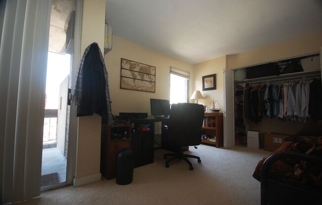 2 beds, 2 baths, 1,000 sqft, $3,950, Unit 401