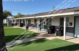 6802 E PINCHOT AVE
