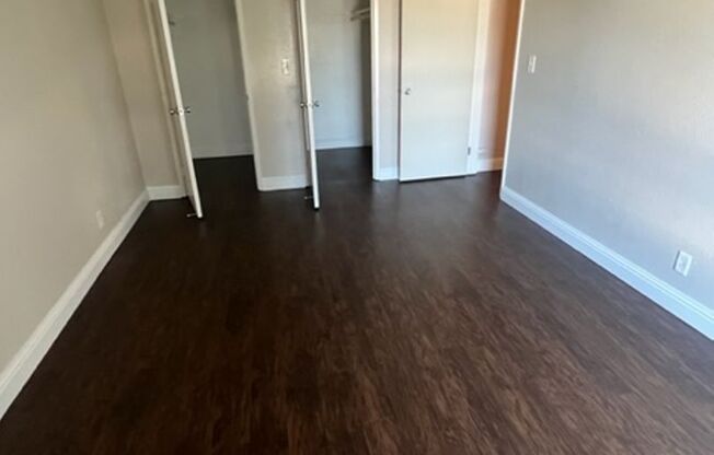 2 beds, 1 bath, 824 sqft, $1,625, Unit 42