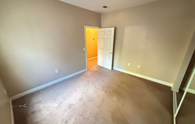 2 beds, 2 baths, $1,495, Unit #2040