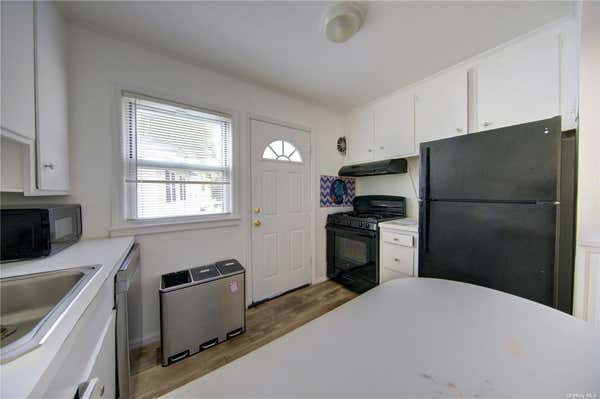 3 beds, 2 baths, $3,500