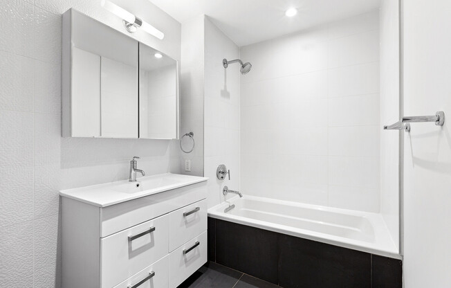 Studio, 1 bath, $4,228, Unit 1_205