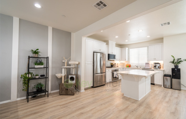 Stunning Verano at Skyline |Gated Community |HOA, Pool, Playground