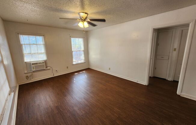 Updated 1 Bedroom In Meadowbrook