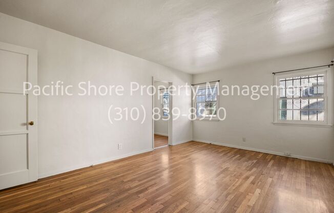 3211 W 73rd St Apartments