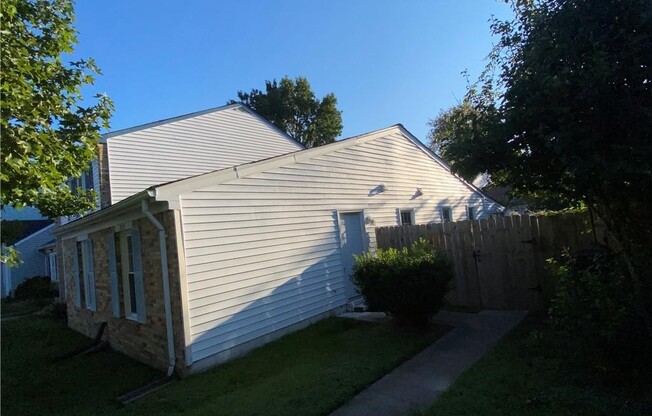 702 BRK MDW CT