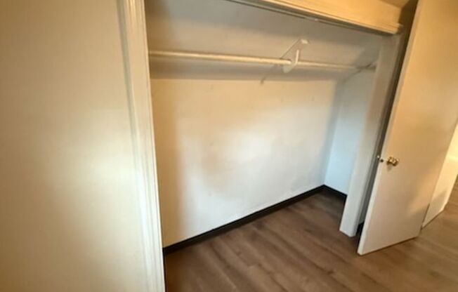 771 21 ST SE