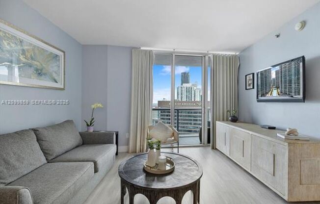 2 beds, 1 bath, $6,470, Unit # 4309