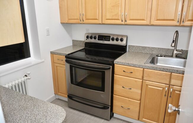 1 bed, 1 bath, $1,650, Unit # 101