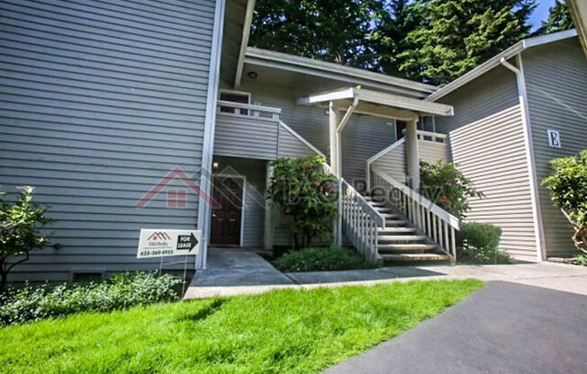 Charming 2 Bed 2 Bath Condo in Redmond