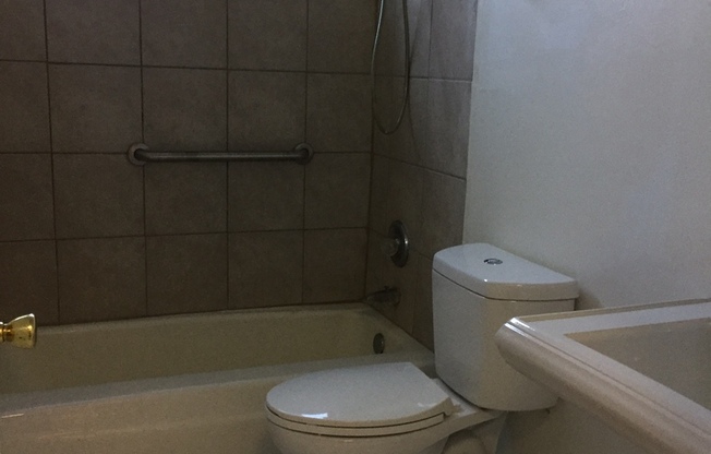1 bed, 1 bath, 590 sqft, $1,625, Unit 04