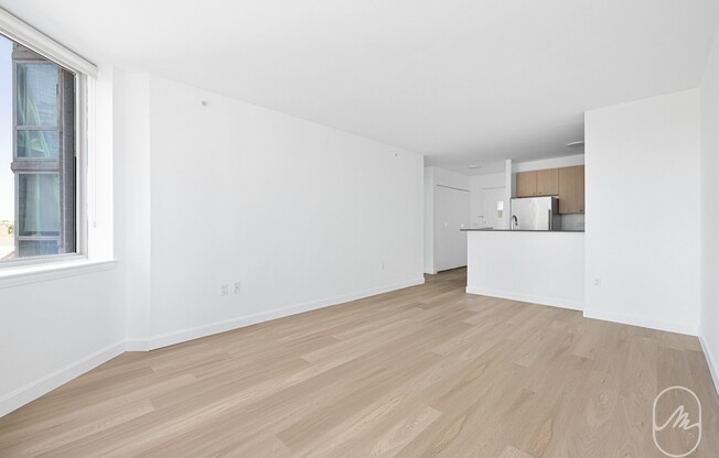 1 bed, 1 bath, $5,200, Unit 19G