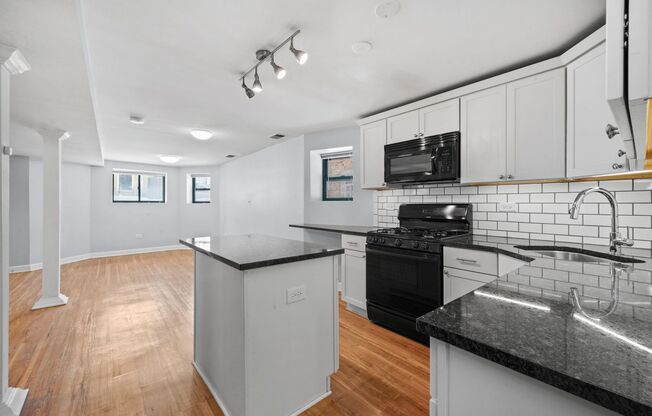 2642 N Sacramento