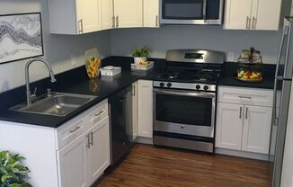 3 beds, 2 baths, 1,200 sqft, $3,500, Unit H