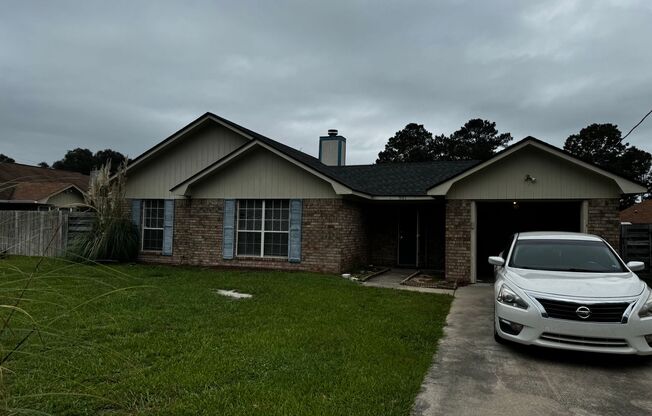 3 beds, 2 baths, $1,600