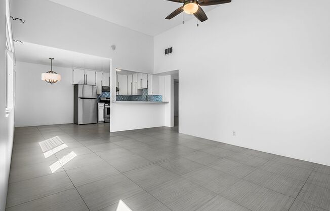 2 beds, 1.5 baths, 947 sqft, $1,995, Unit 03