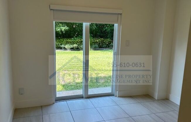 Modern and spacious newer-build townhome in Lake Worth   $1,995 sec dep special