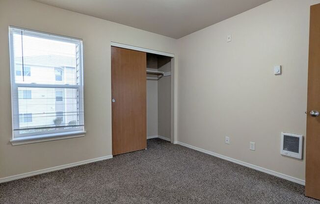 2 beds, 2 baths, 994 sqft, $1,575, Unit E302