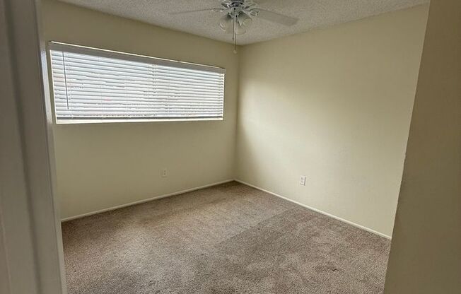 4605 Olney