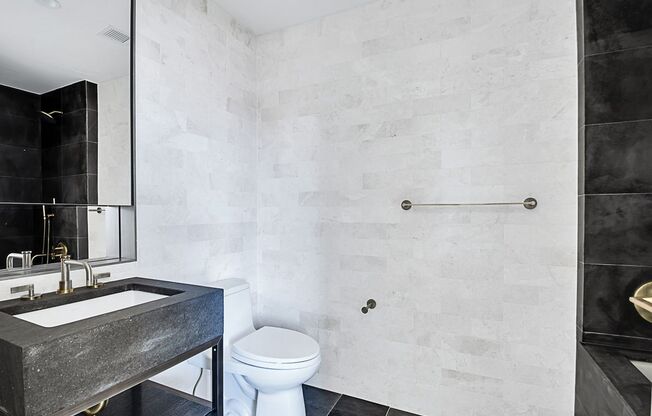 2 beds, 2 baths, 1,031 sqft, $5,750, Unit 7B