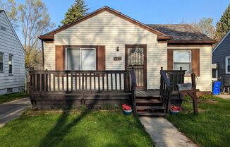 3 beds, 1 bath, $1,225