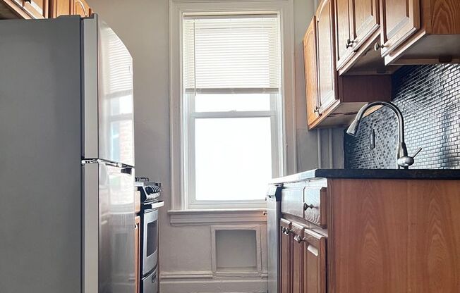 Upgraded Kit., Stainless Steel, Granite, 2 Blocks to Express NYC Bus - Jersey City