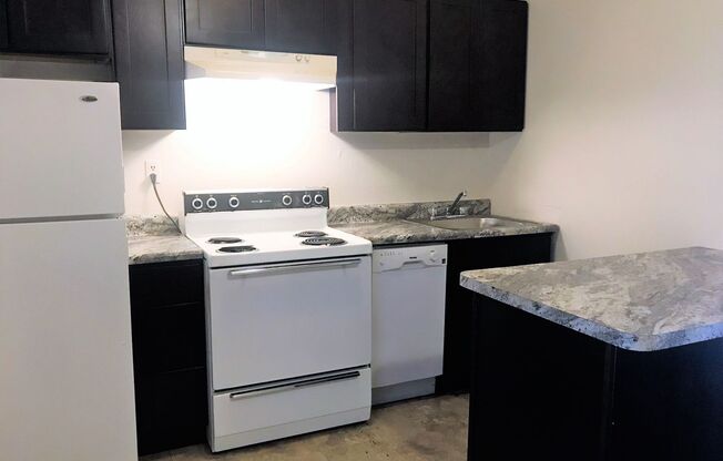 Studio, 1 bath, $1,025, Unit G