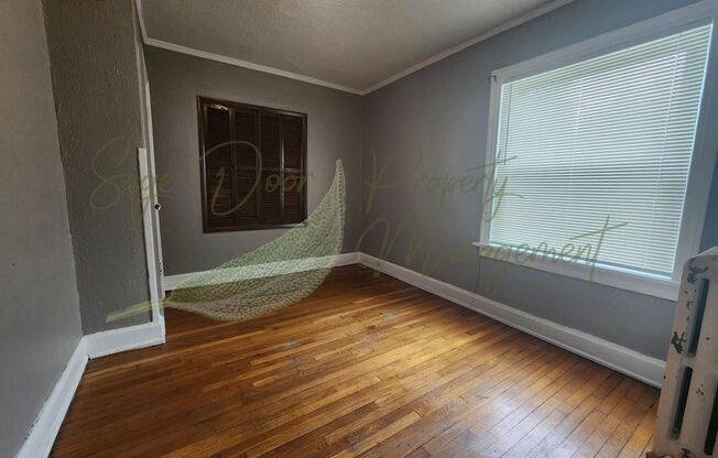 ORIGINAL HARDWOOD FLOORS!!!