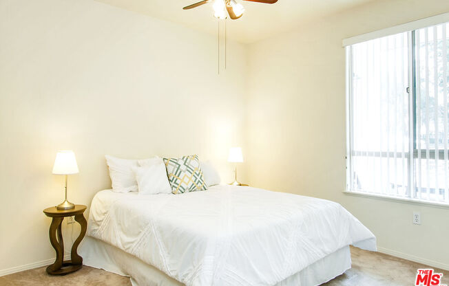 2 beds, 2 baths, 1,042 sqft, $3,200, Unit 115