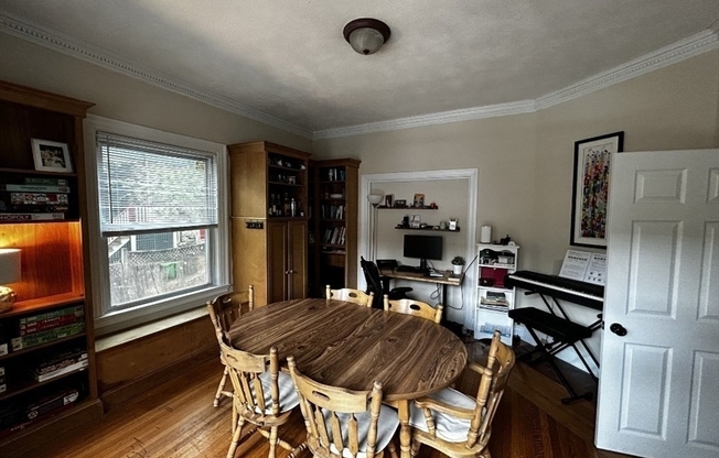 52 LANARK RD