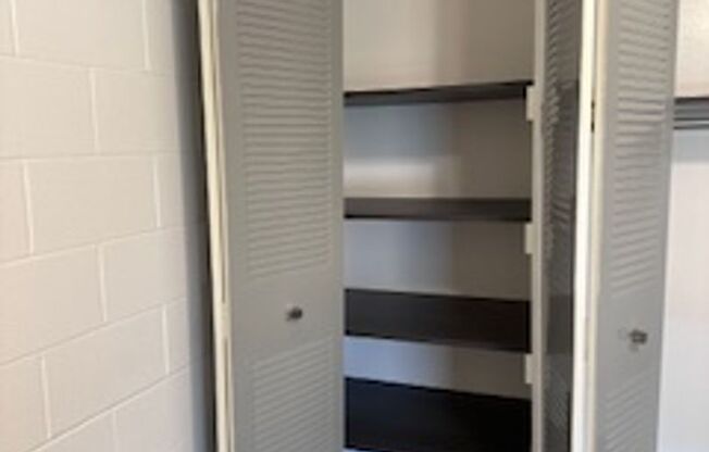 1 bed, 1 bath, 482 sqft, $745, Unit 220