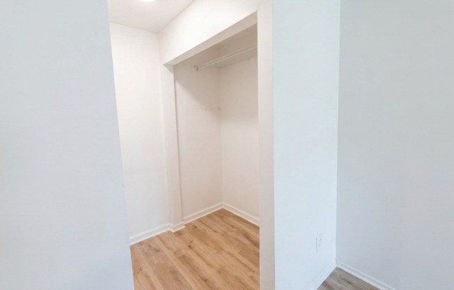 2 beds, 1 bath, 785 sqft, $1,100