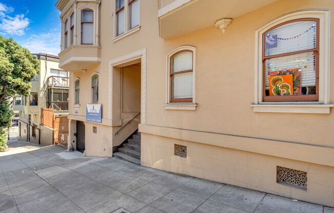 21st Street Apartments