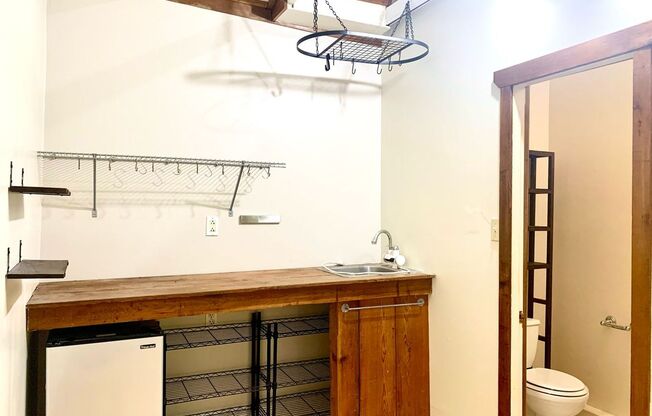 Super Cute Studio on Capitol Highway!