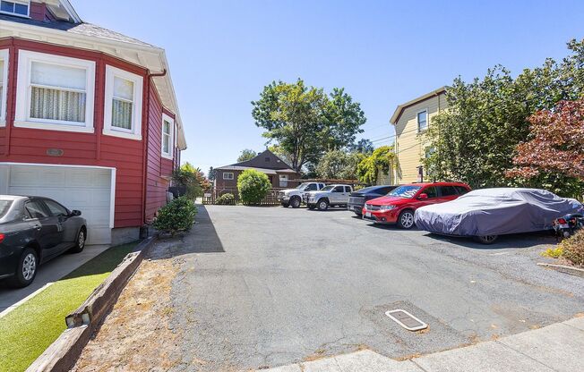 2510 Eagle Ave #C - 2 bedroom | 1 bath | Back Cottage