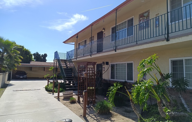 2 beds, 1 bath, 1,000 sqft, $2,550, Unit F