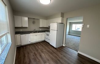 2 beds, 1 bath, 900 sqft, $1,245, Unit 6692 #32