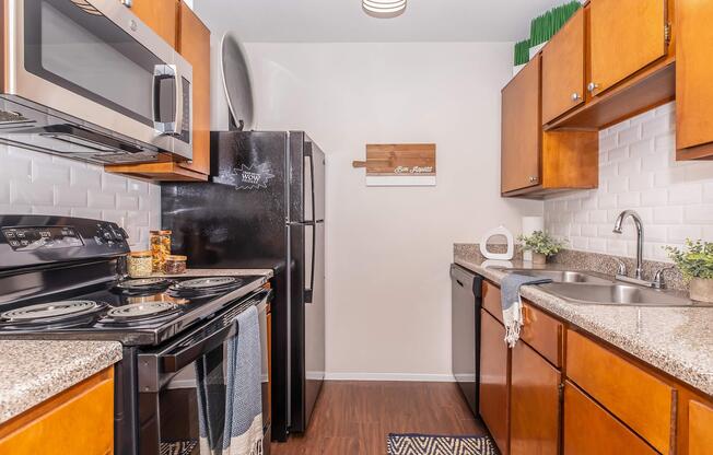 1 bed, 1 bath, 600 sqft, $795