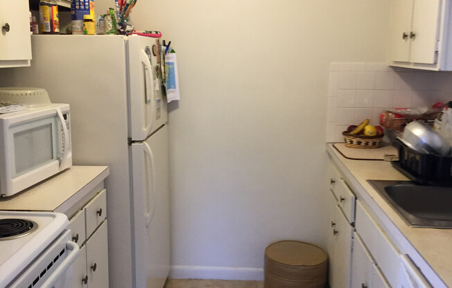 1 bed, 1 bath, 700 sqft, $1,650, Unit 150-4E