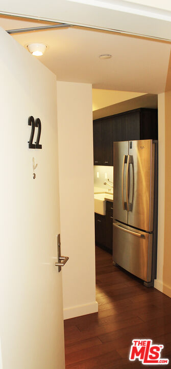 940 E 2 ST