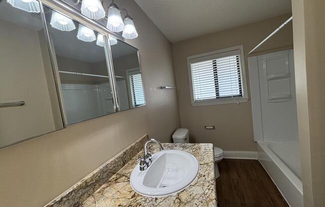 1 bed, 1 bath, 768 sqft, $1,450