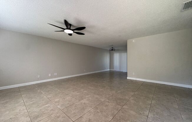 2/1 Duplex in Holly Hill