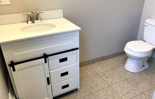 1 bed, 1 bath, 550 sqft, $1,100, Unit #101 (1)